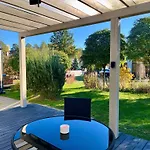 Eden House Ferienhaus *